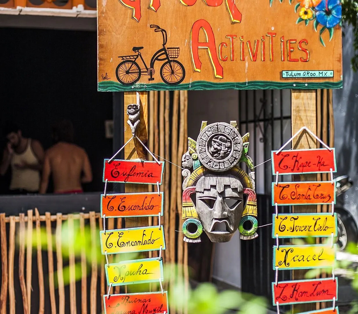 Lucky Traveler Hostel Tulum