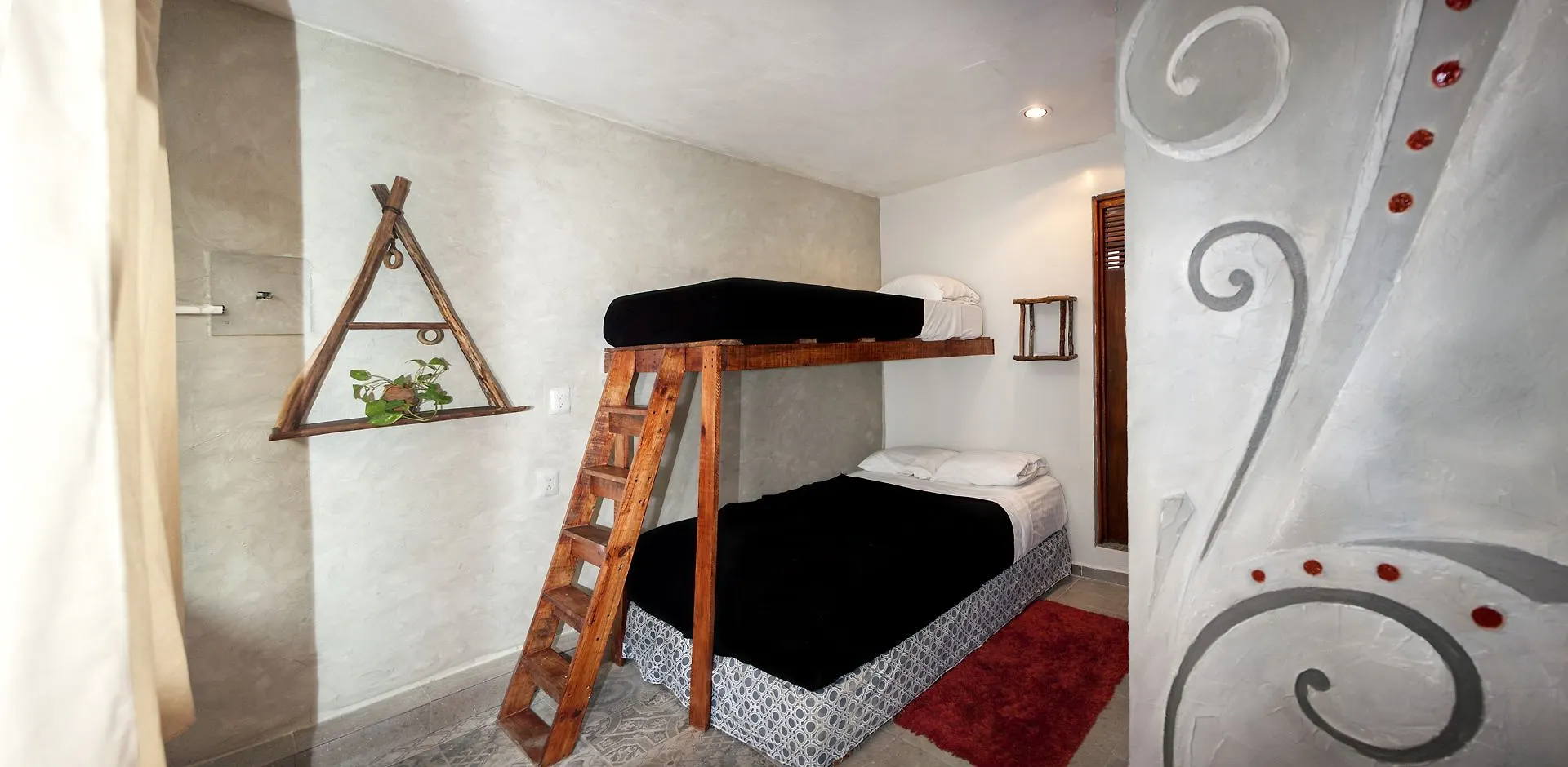 Lucky Traveler Hostel Tulum
