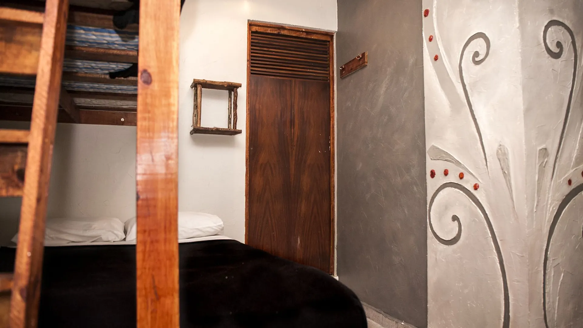 ** Hotel Lucky Traveler Hostel Tulum Mexico